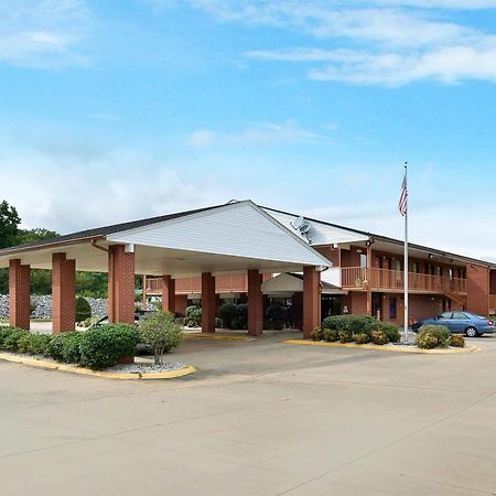 Sheridan America'S Best Value Inn & Suites מראה חיצוני תמונה