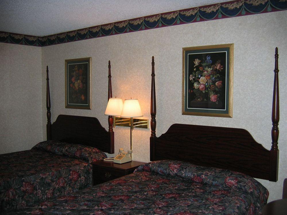 Sheridan America'S Best Value Inn & Suites מראה חיצוני תמונה