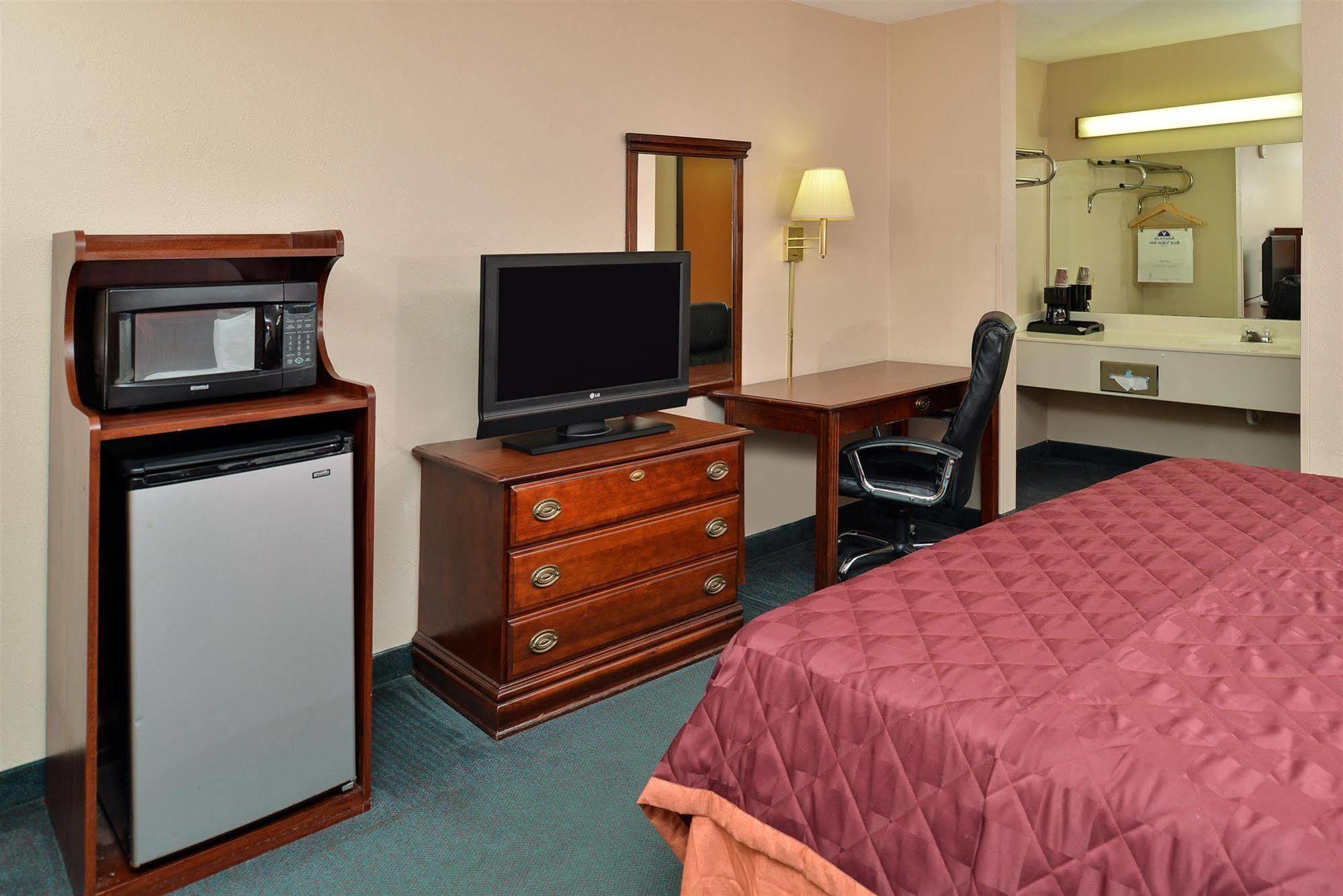 Sheridan America'S Best Value Inn & Suites מראה חיצוני תמונה