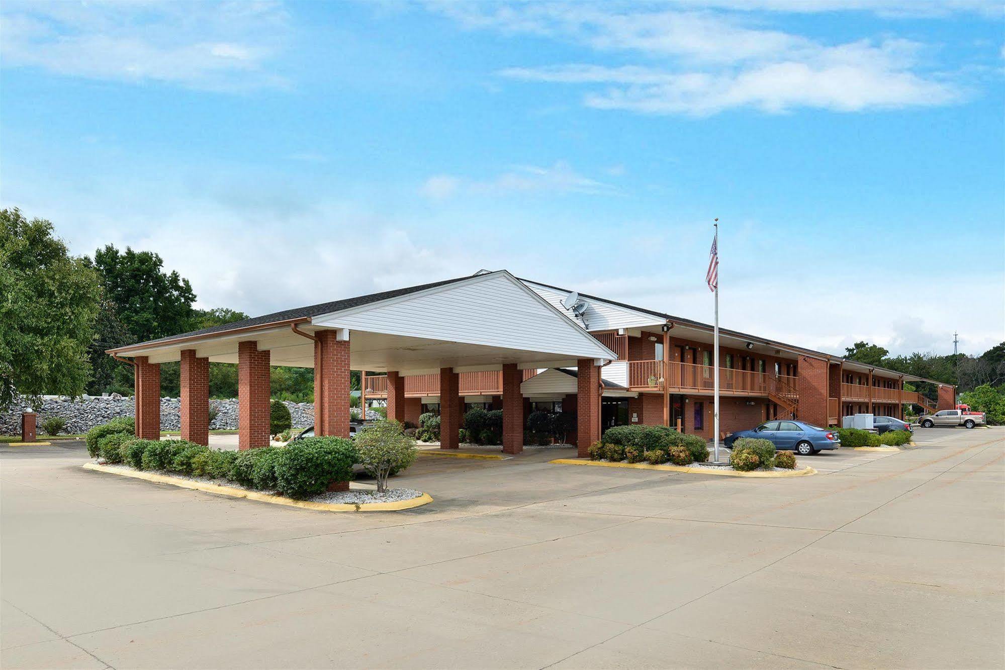 Sheridan America'S Best Value Inn & Suites מראה חיצוני תמונה